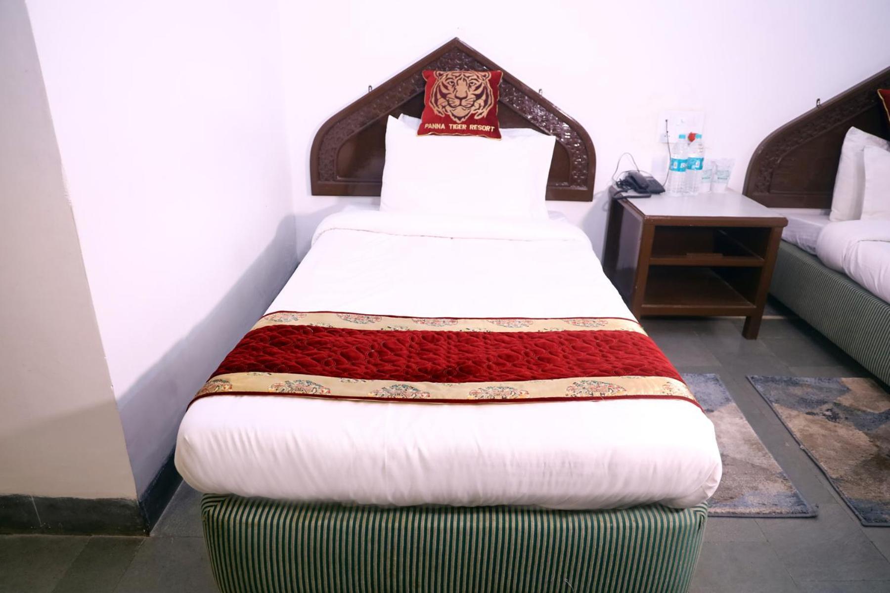 Panna Tiger Resort- Riverside Property Rājgarh 외부 사진